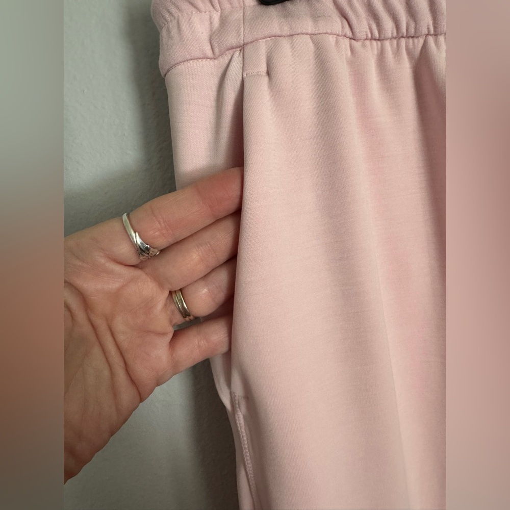 NWOT❤️Lululemon❤️ Softstreme Strawberry Milkshake pant Size 10 - Picture 11 of 13
